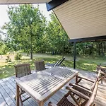 6 Person In Tatil Evi